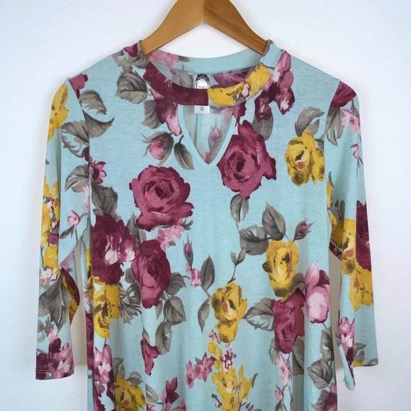 S Honeyme Blue Floral Print Keyhole V Neck Light Blue Flowy Tunic Slinky Dress - Picture 4 of 6